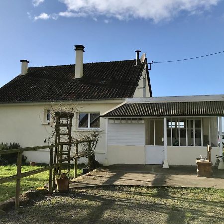 Gite Cottage Chaleureux En Pleine Campagne Vue Sur Les Monts Et Forets Et Le Chateau De Carrouges Екстериор снимка
