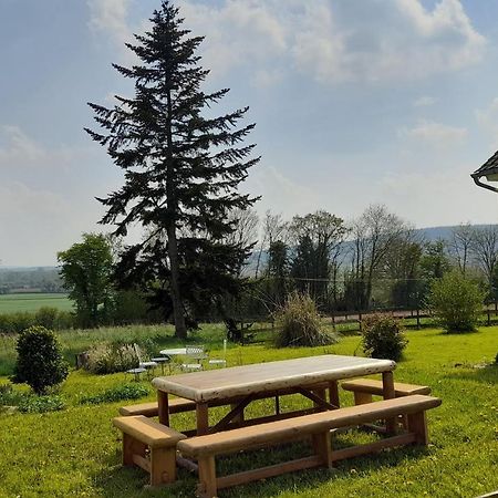 Gite Cottage Chaleureux En Pleine Campagne Vue Sur Les Monts Et Forets Et Le Chateau De Carrouges Екстериор снимка